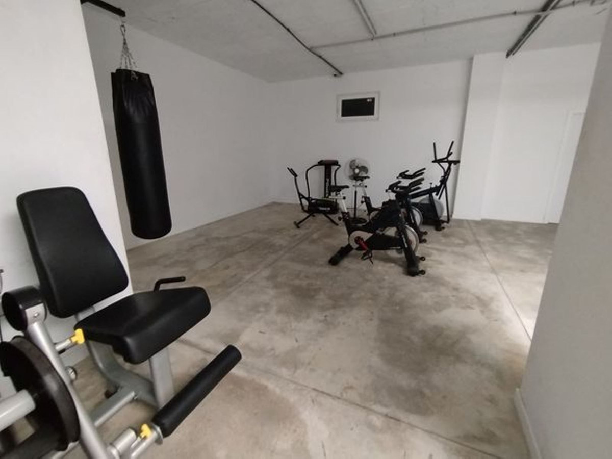 Te koop Middle Floor Apartment Costa Del Sol Benalmadena Costa € 369.000,-