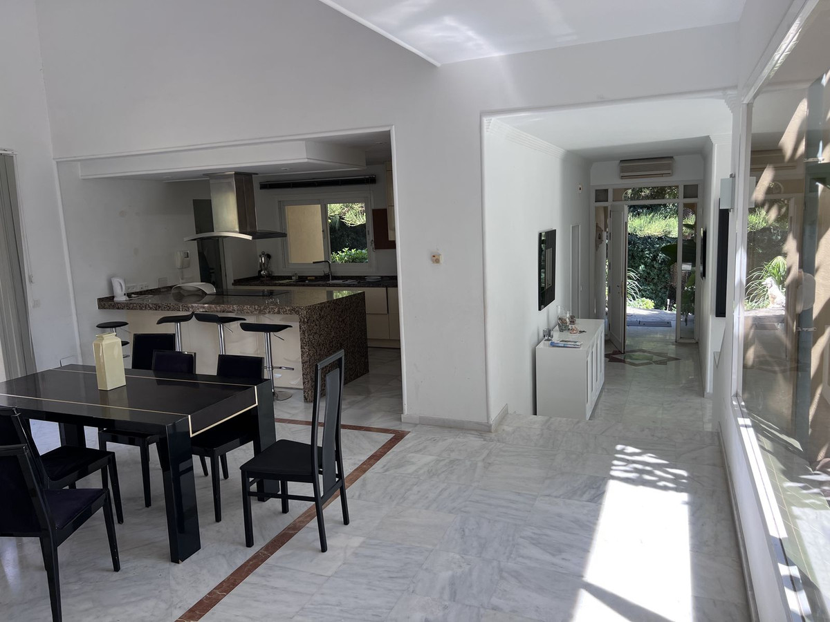 Te koop Vrijstaande Villa Costa Del Sol Bahía De Marbella € 3.995.000,-