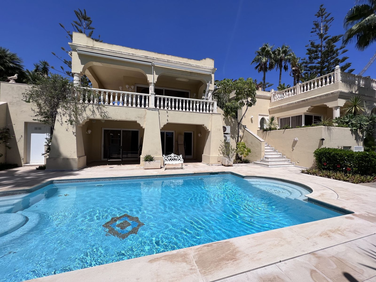 Te koop Vrijstaande Villa Costa Del Sol Bahía De Marbella € 3.995.000,-