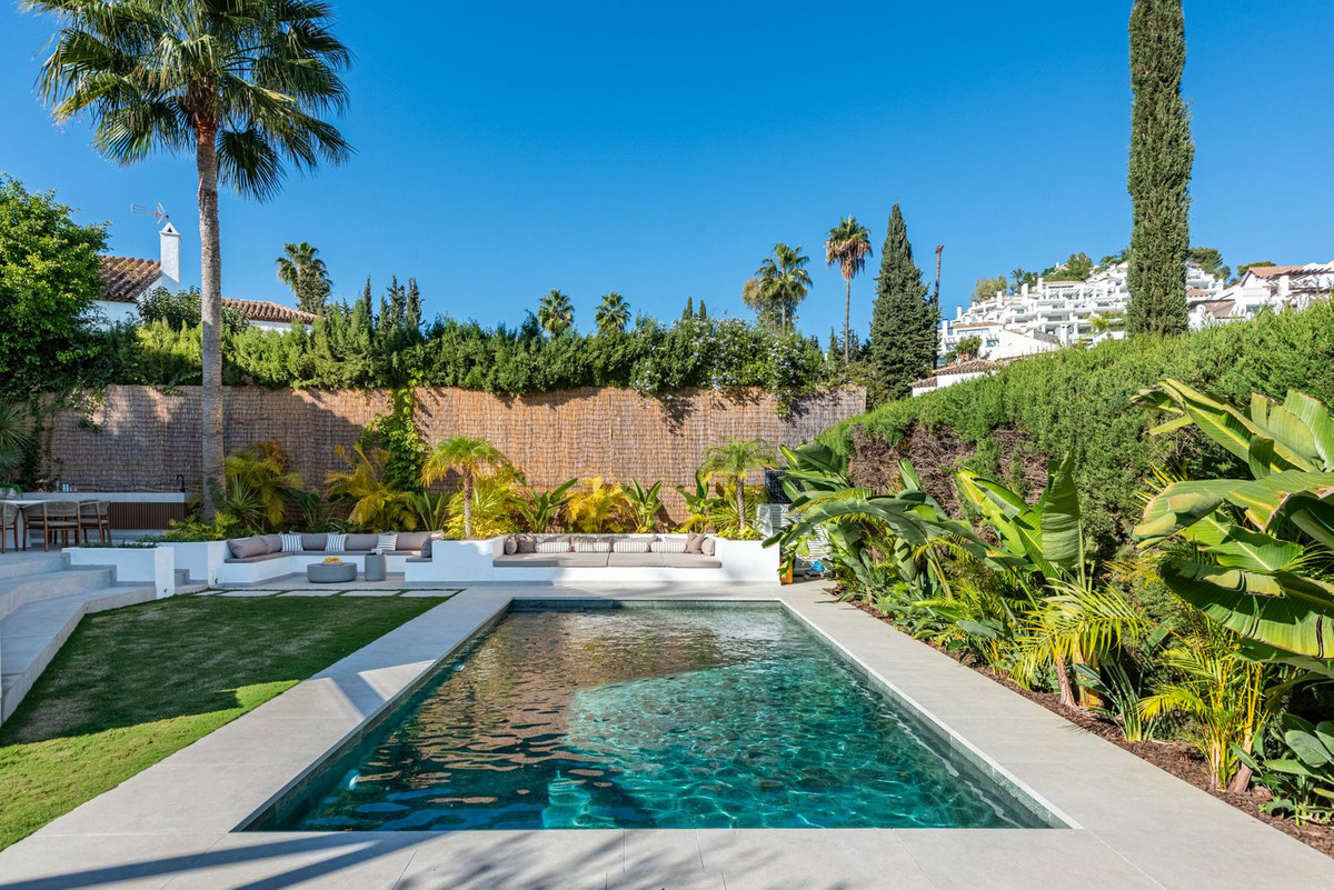 Te koop Vrijstaande Villa Costa Del Sol Nueva Andalucía € 3.495.000,-