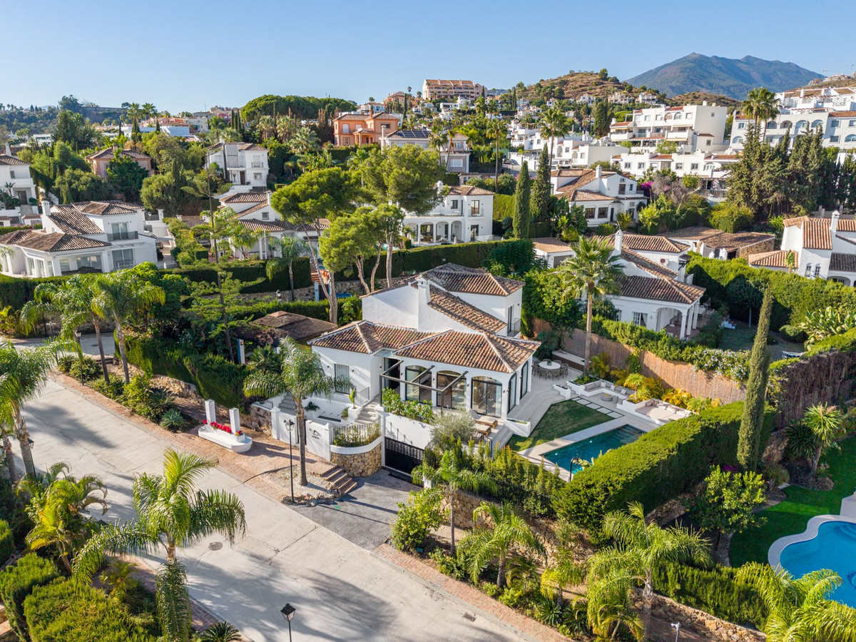 Te koop Vrijstaande Villa Costa Del Sol Nueva Andalucía € 3.495.000,-
