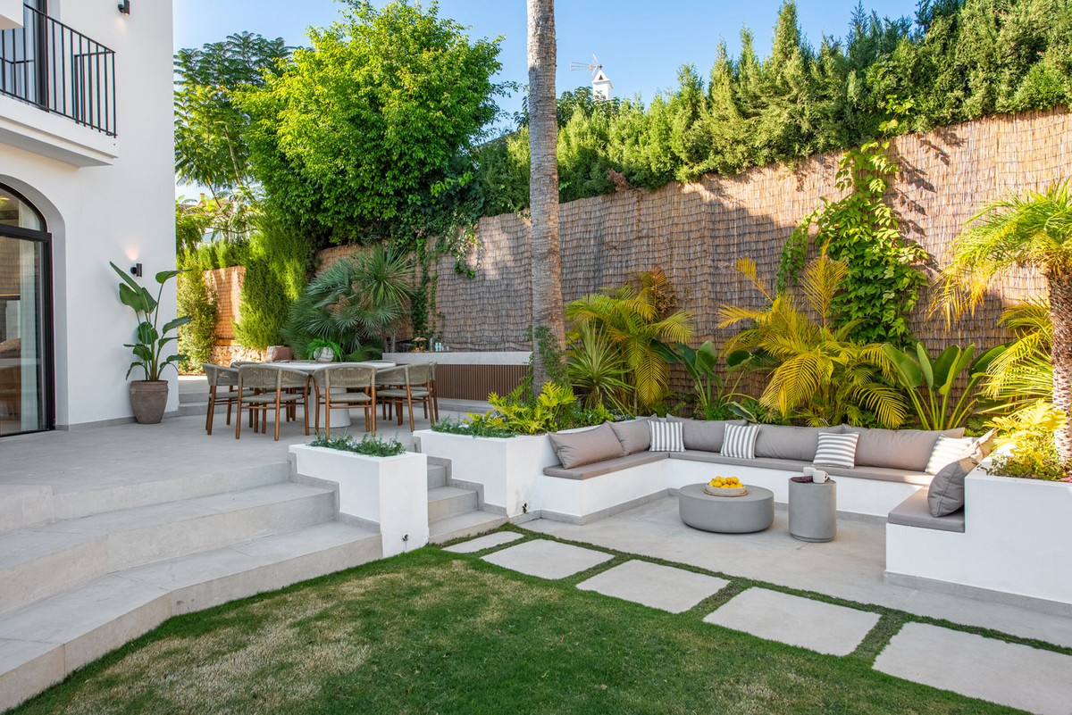 Te koop Vrijstaande Villa Costa Del Sol Nueva Andalucía € 3.495.000,-