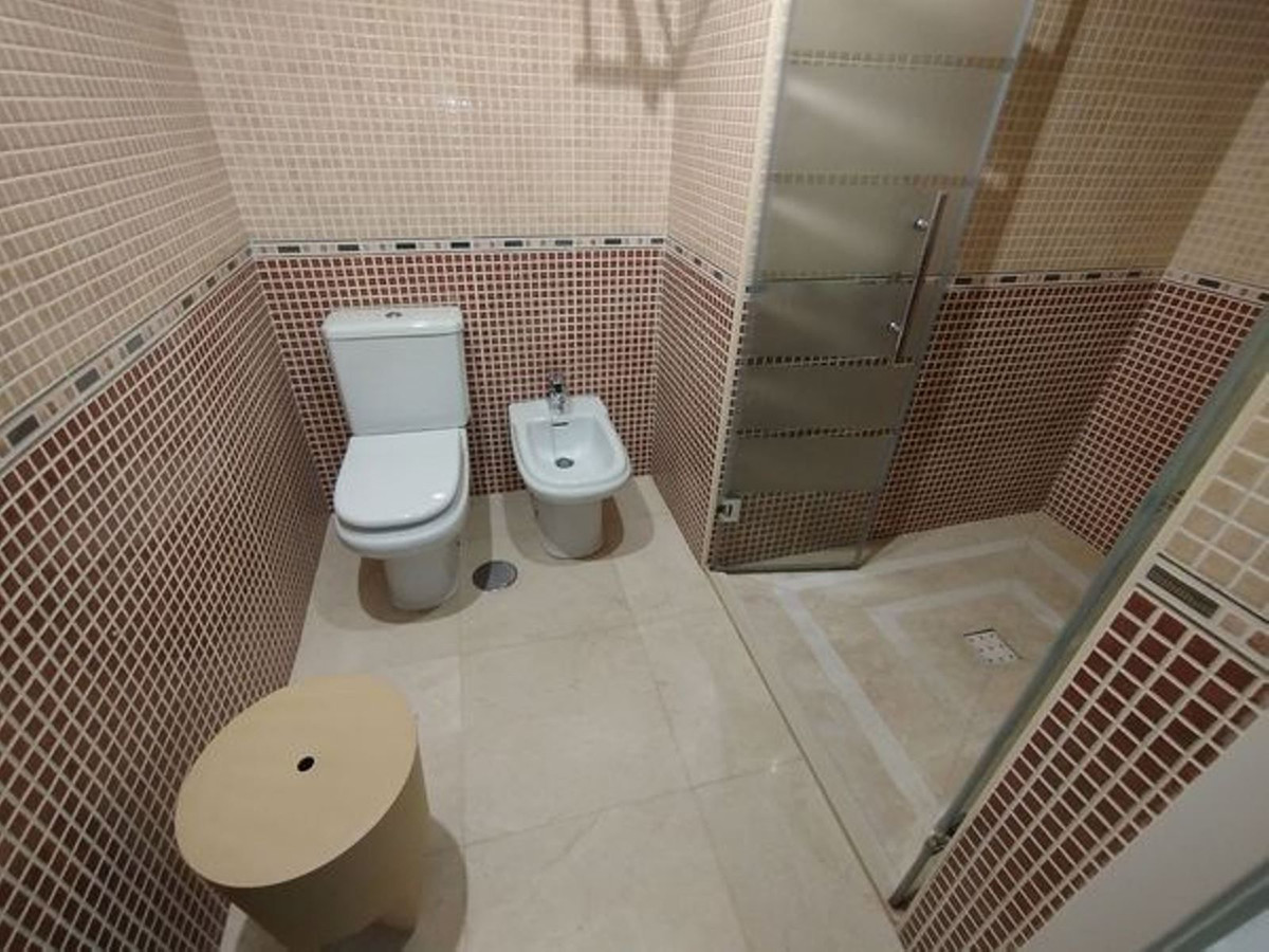 Te koop Middle Floor Apartment Costa Del Sol Benalmadena Costa € 739.000,-