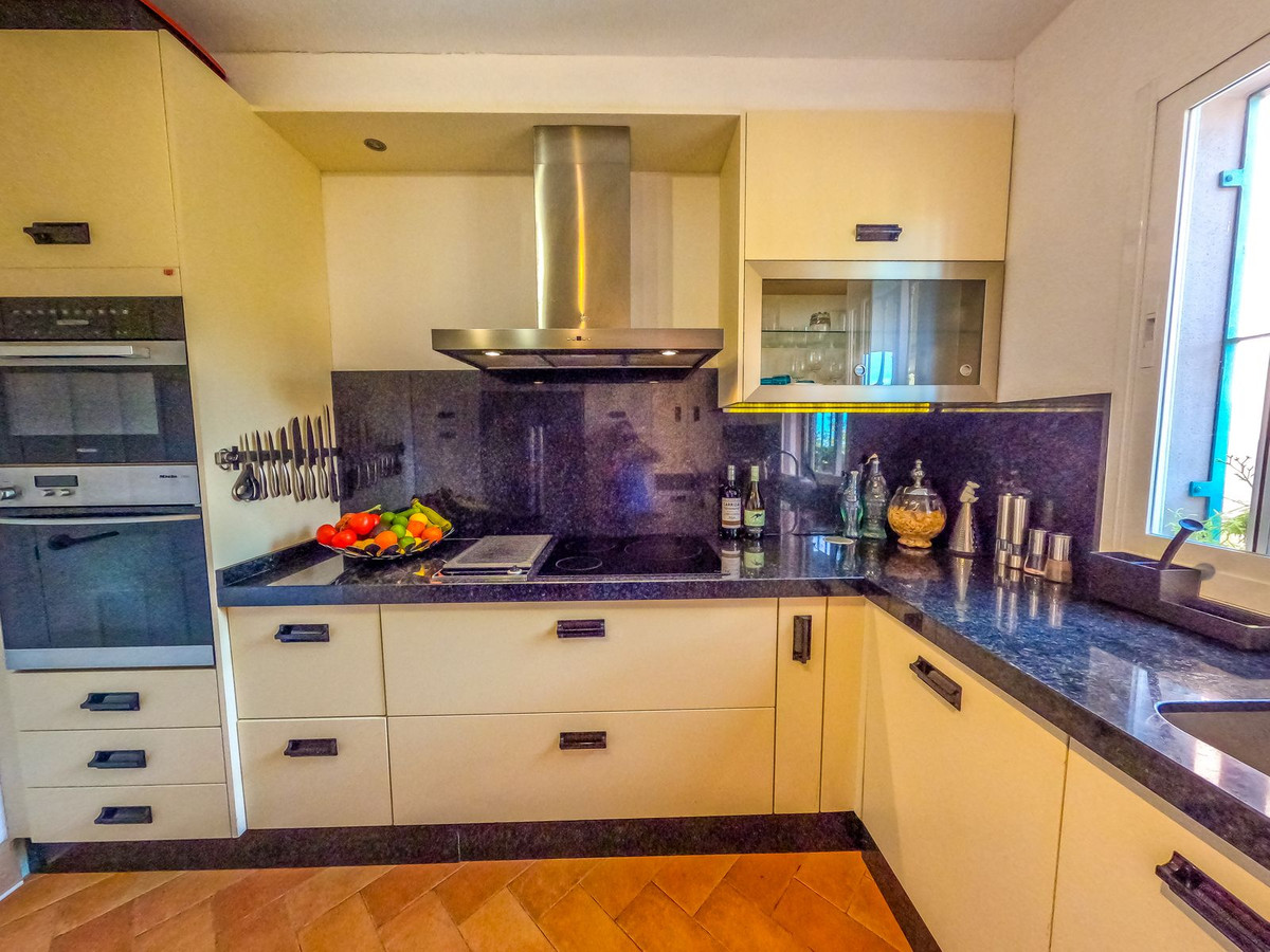 Te koop Penthouse Costa Del Sol Benahavís € 680.000,-