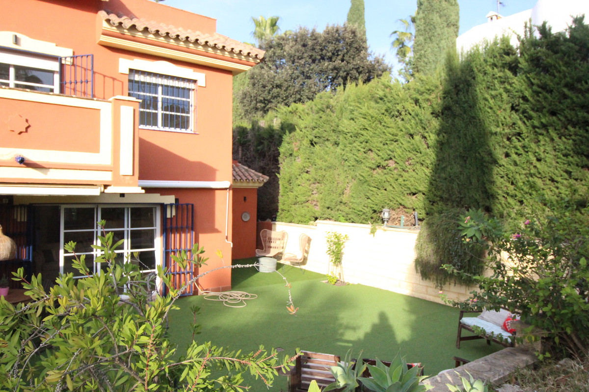 Te koop Half vrijstaand huis Costa Del Sol Atalaya € 690.000,-