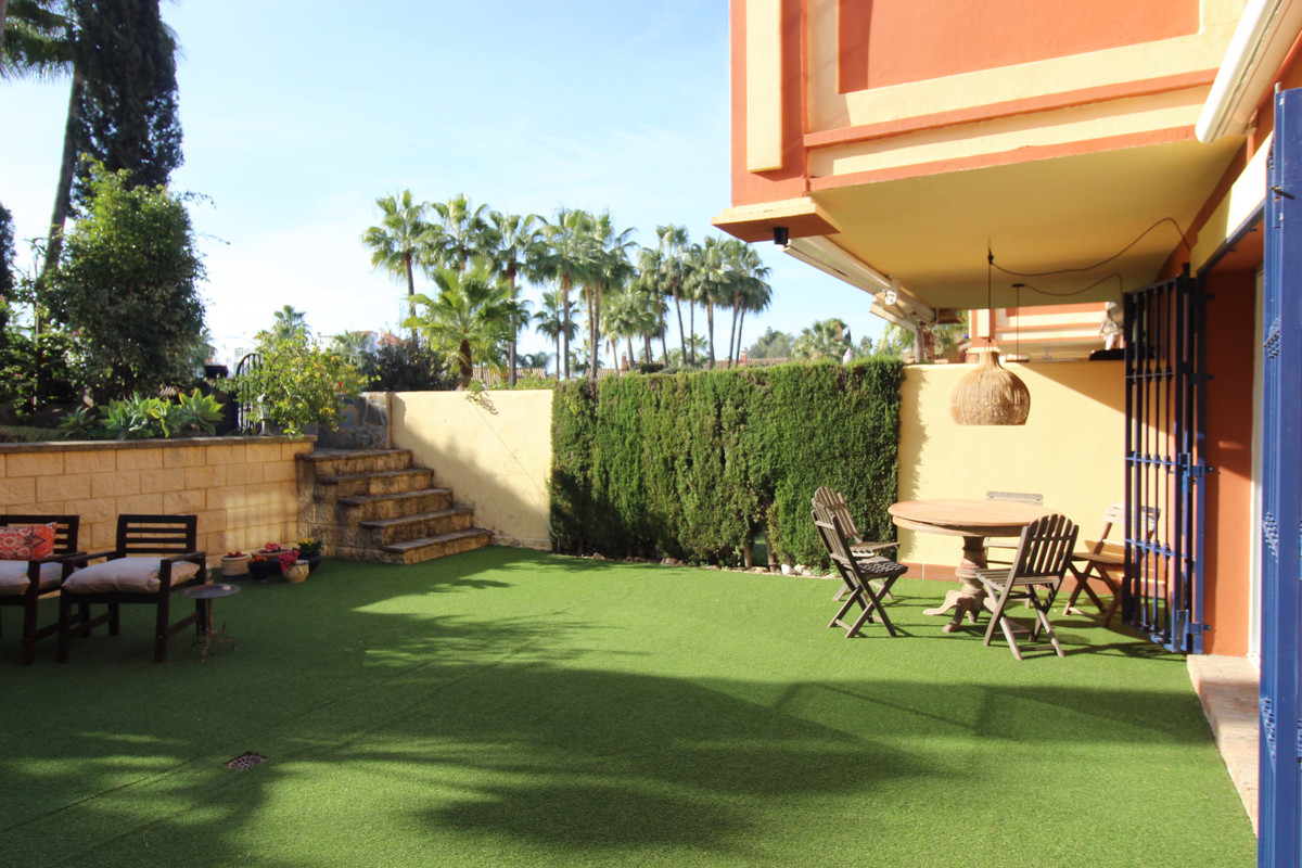 Te koop Half vrijstaand huis Costa Del Sol Atalaya € 690.000,-