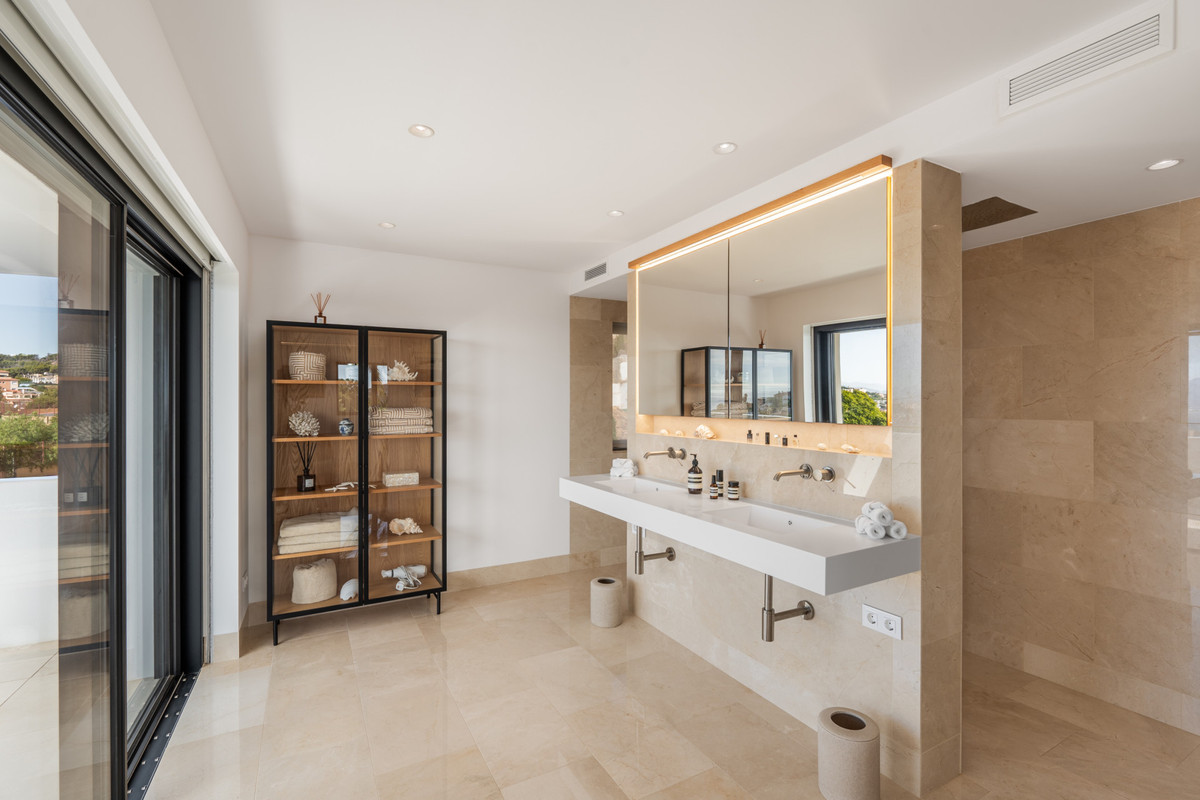 Te koop Vrijstaande Villa Costa Del Sol Málaga Este € 4.450.000,-