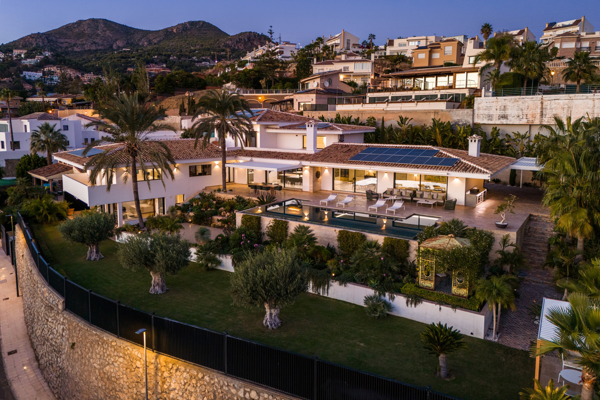 Te koop Vrijstaande Villa Costa Del Sol Málaga Este € 4.450.000,-