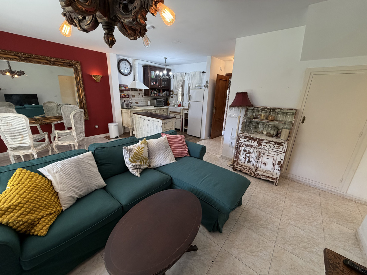 Te koop Half vrijstaand huis Costa Del Sol Calahonda € 299.000,-