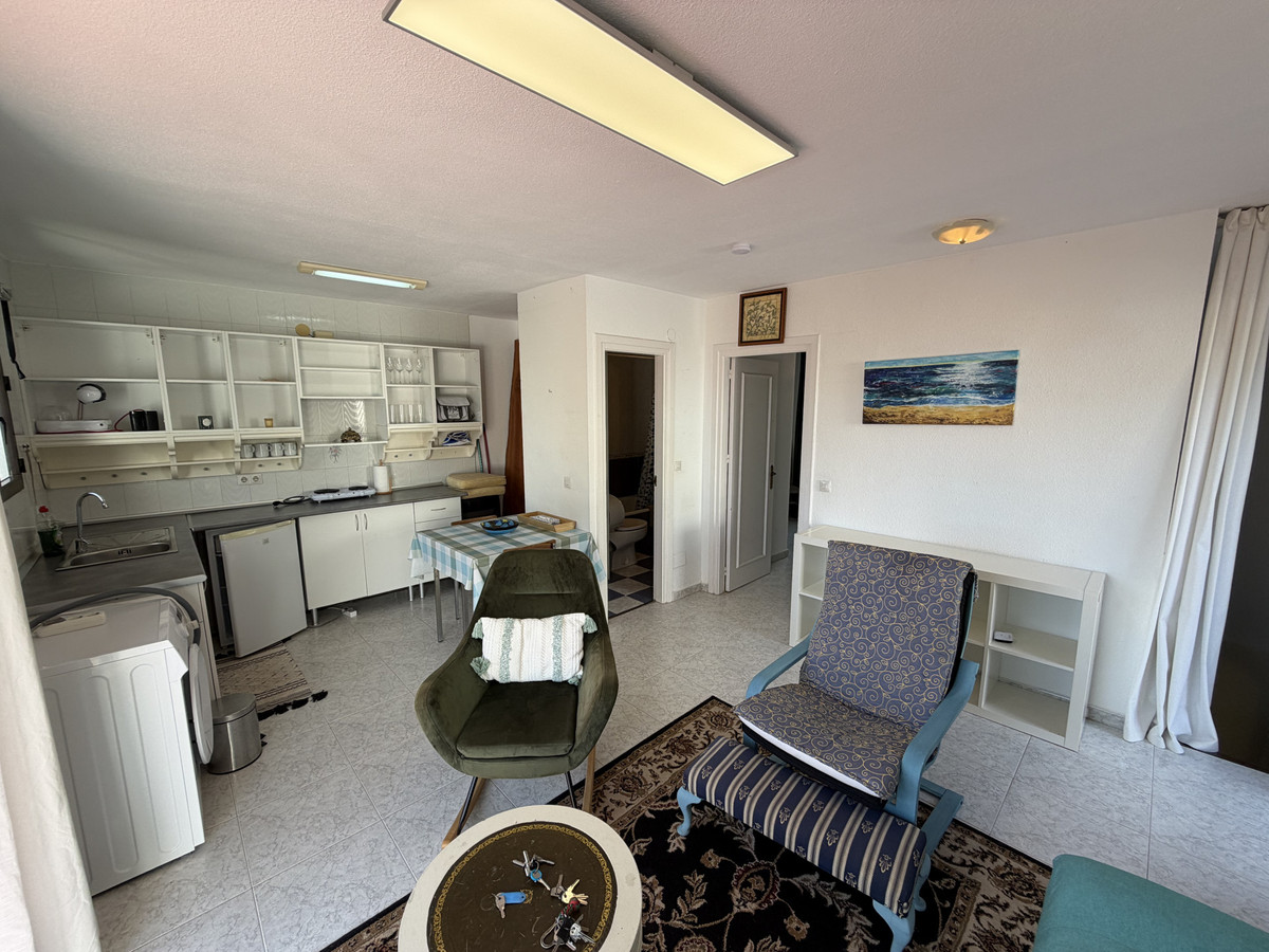 Te koop Half vrijstaand huis Costa Del Sol Calahonda € 299.000,-