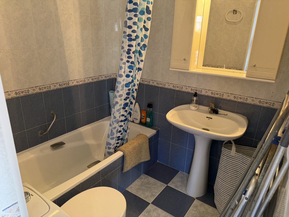 Te koop Half vrijstaand huis Costa Del Sol Calahonda € 299.000,-