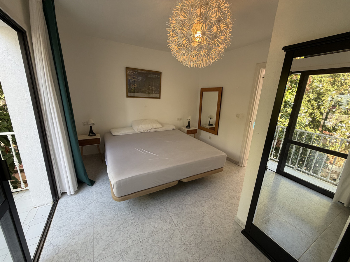 Te koop Half vrijstaand huis Costa Del Sol Calahonda € 299.000,-