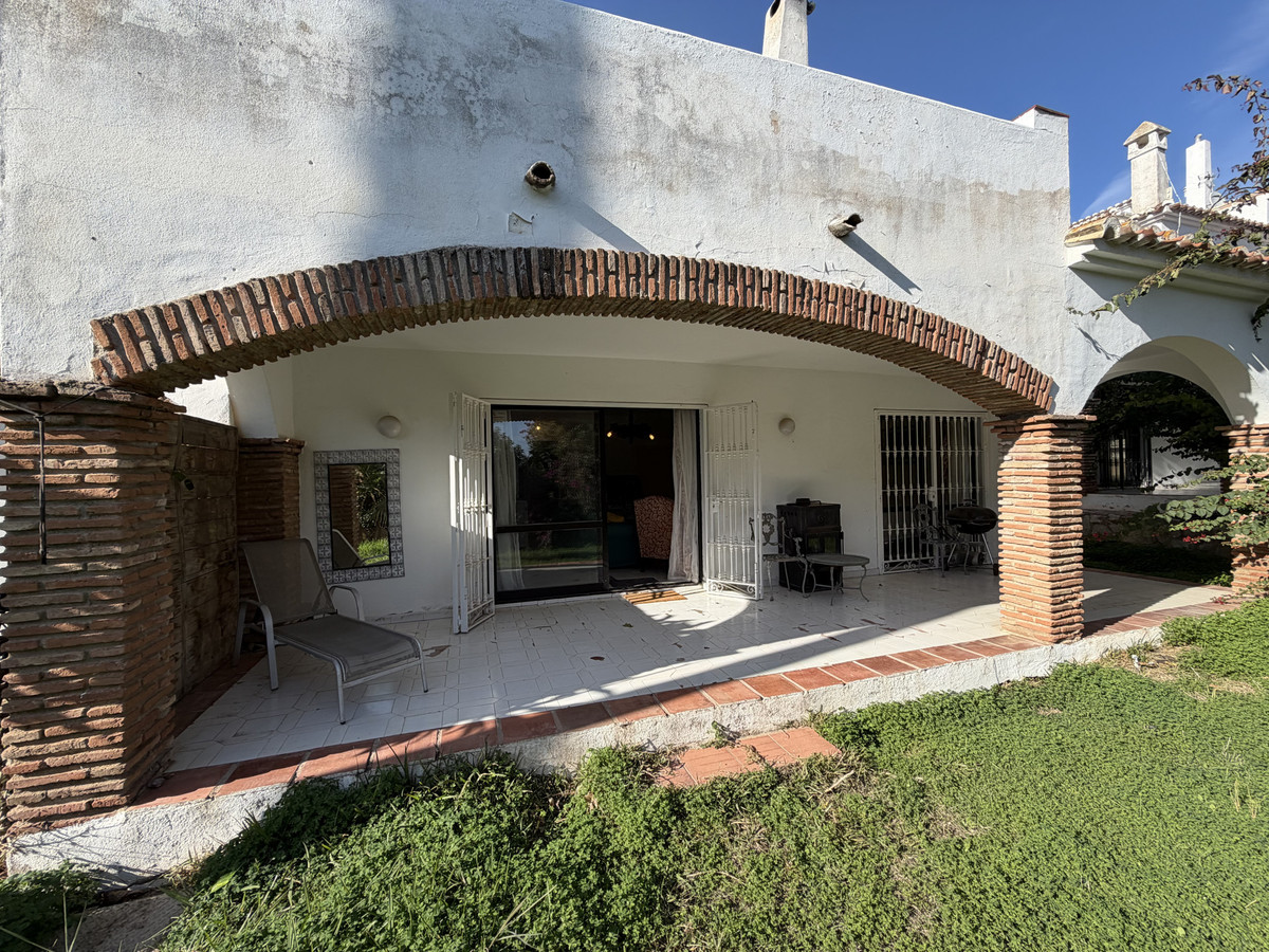 Te koop Half vrijstaand huis Costa Del Sol Calahonda € 299.000,-