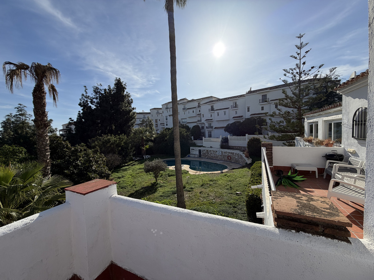 Te koop Half vrijstaand huis Costa Del Sol Calahonda € 299.000,-