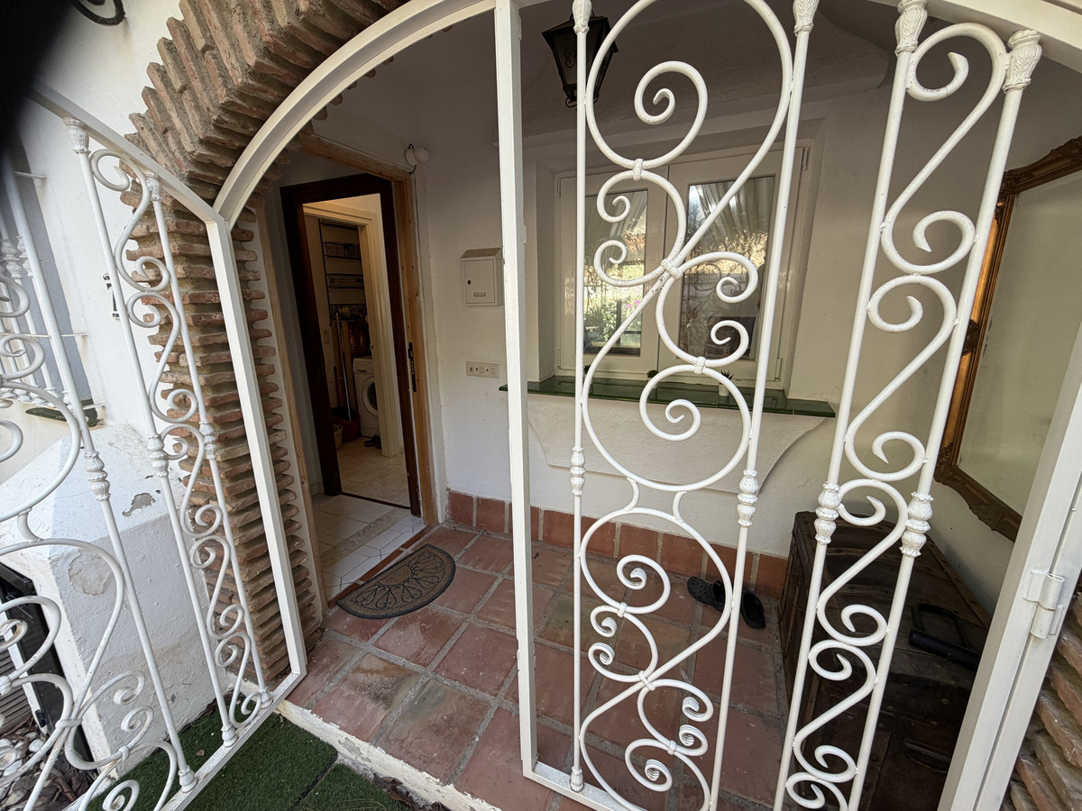 Te koop Half vrijstaand huis Costa Del Sol Calahonda € 299.000,-