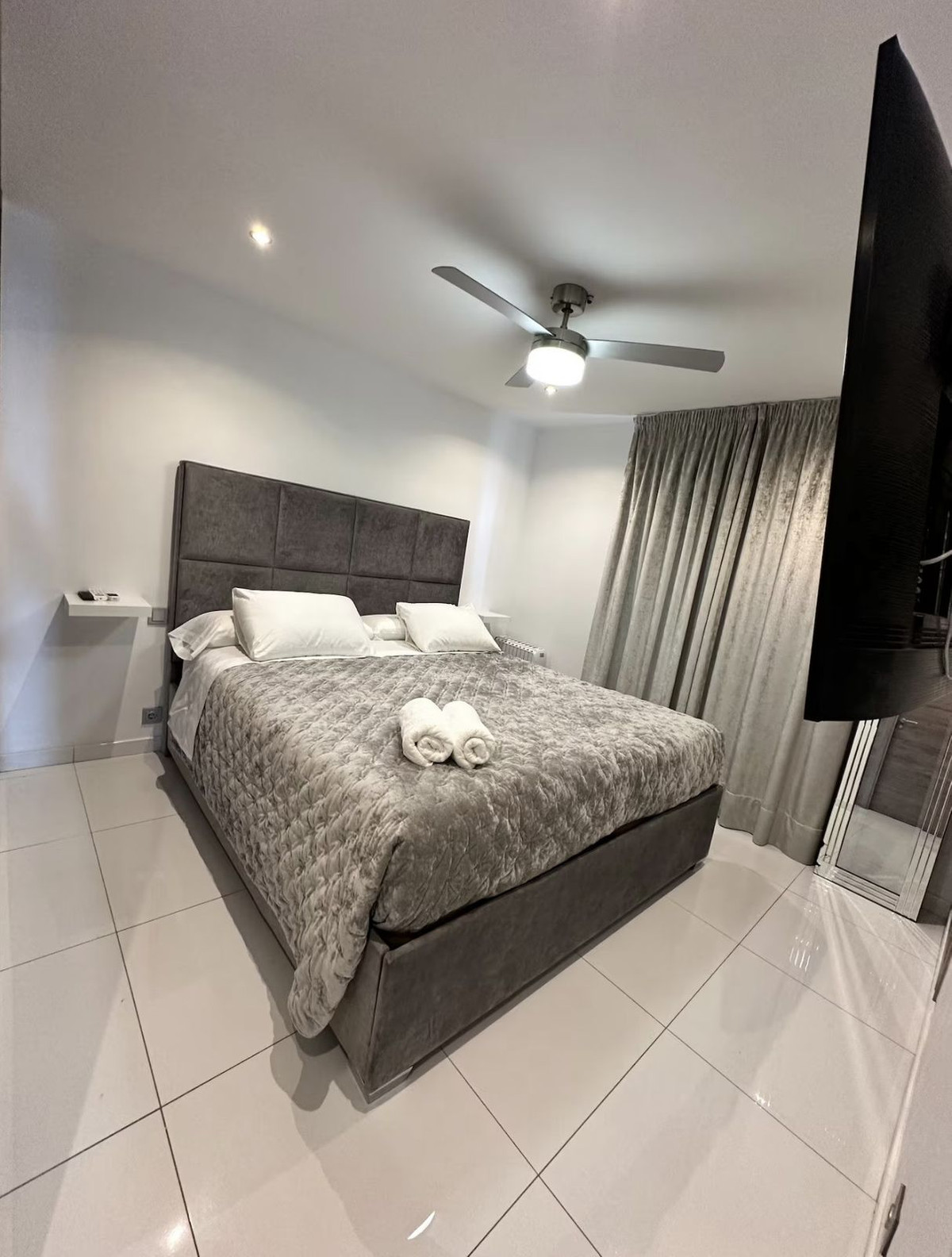 Te koop Middle Floor Apartment Costa Del Sol Marbella € 1.650.000,-