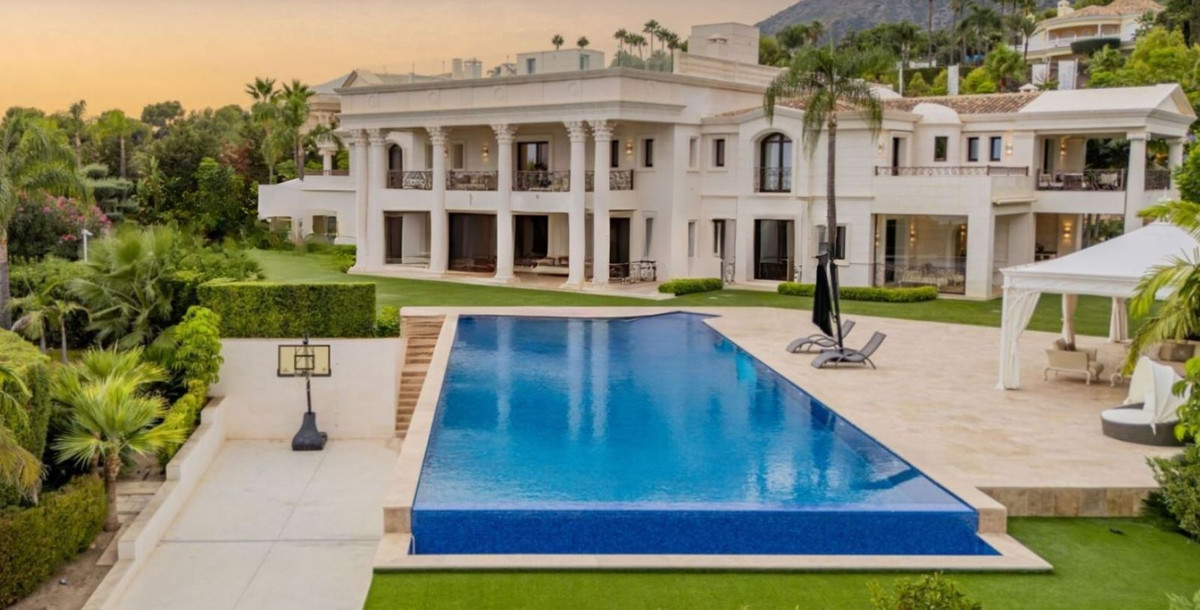 Te koop Vrijstaande Villa Costa Del Sol Sierra Blanca € 28.000.000,-