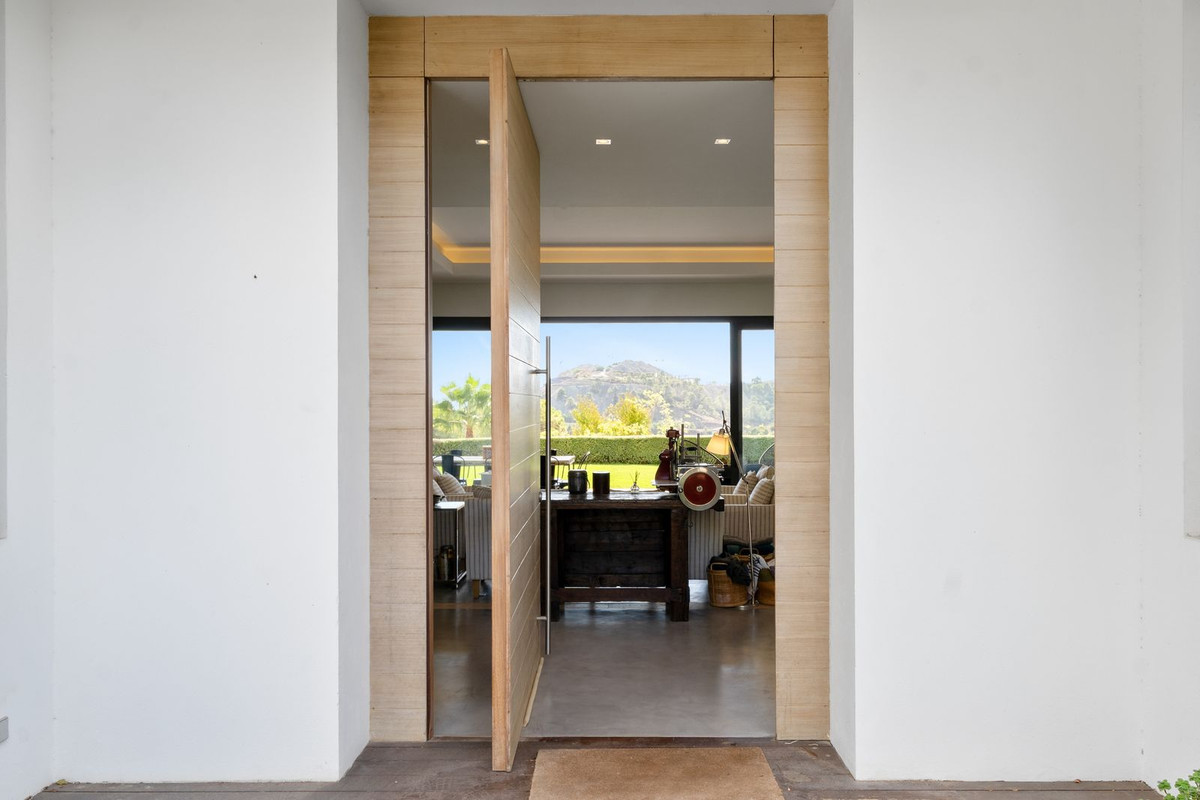 Te koop Vrijstaande Villa Costa Del Sol El Madroñal € 4.200.000,-