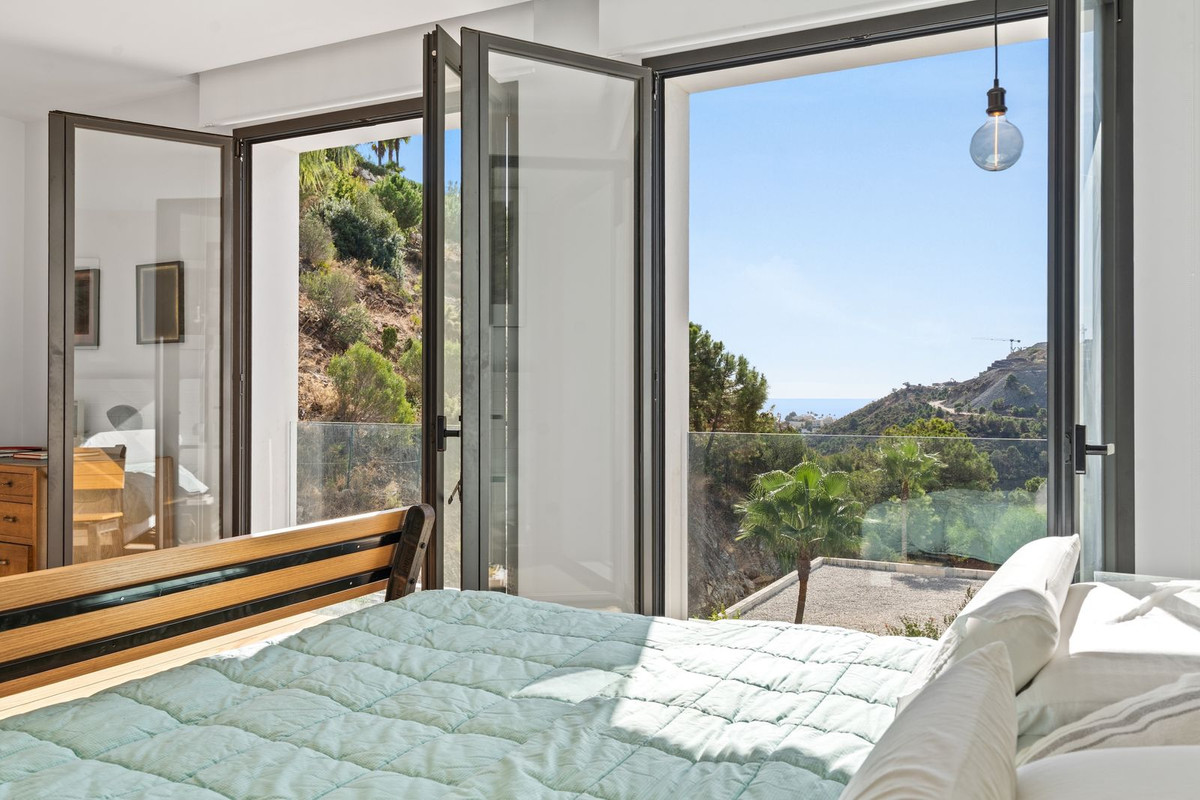 Te koop Vrijstaande Villa Costa Del Sol El Madroñal € 4.200.000,-