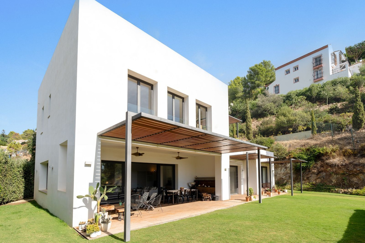 Te koop Vrijstaande Villa Costa Del Sol El Madroñal € 4.200.000,-