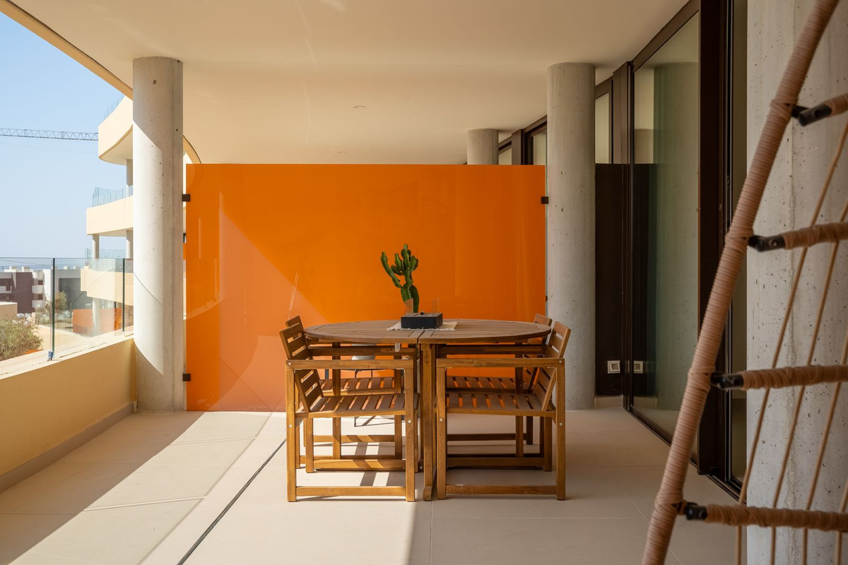 Te koop Middle Floor Apartment Costa Del Sol Higueron € 750.000,-