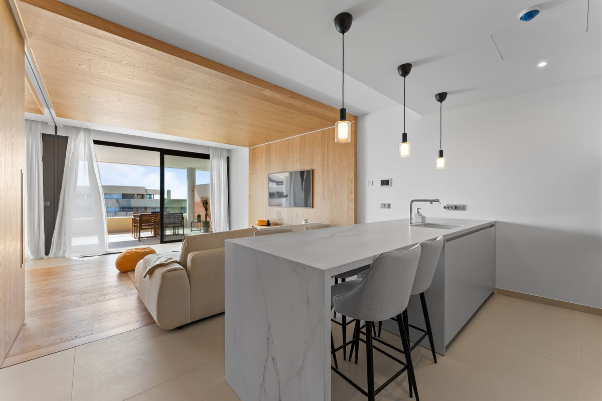 Te koop Middle Floor Apartment Costa Del Sol Higueron € 750.000,-