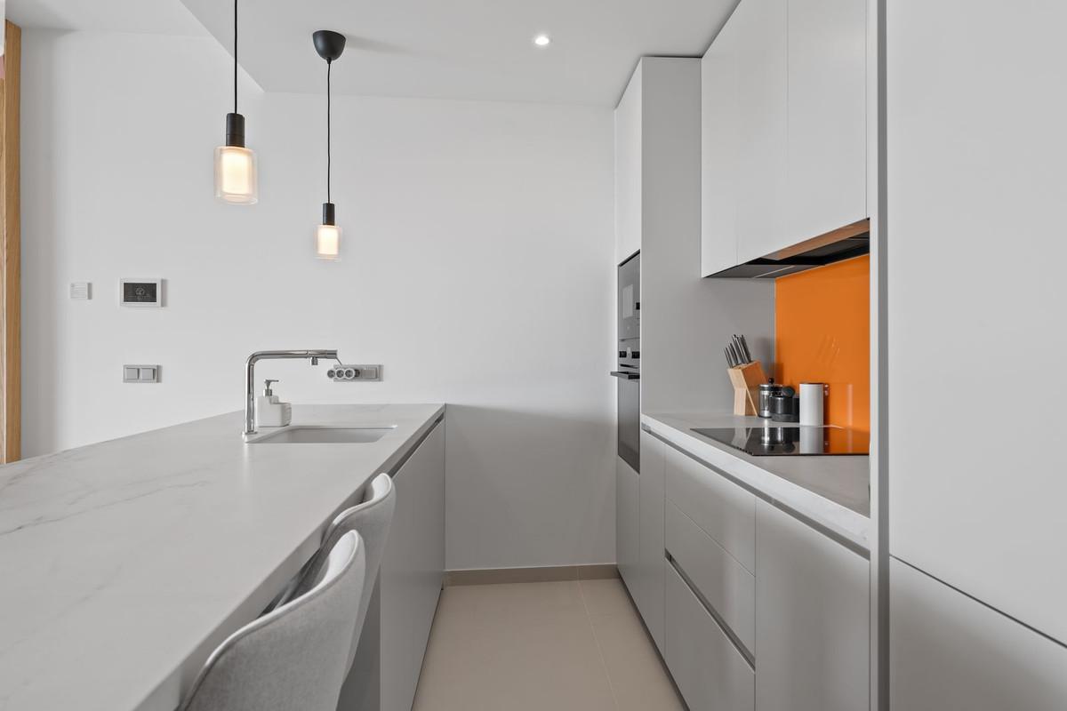 Te koop Middle Floor Apartment Costa Del Sol Higueron € 750.000,-