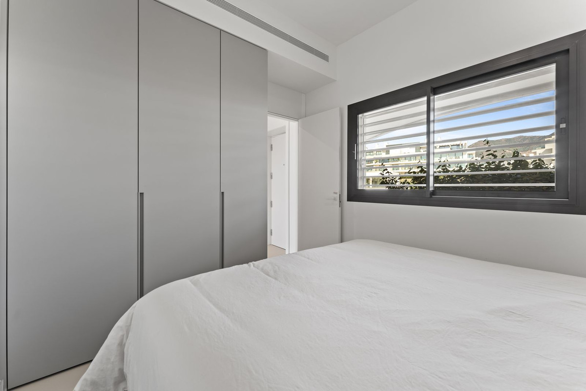 Te koop Middle Floor Apartment Costa Del Sol Higueron € 750.000,-