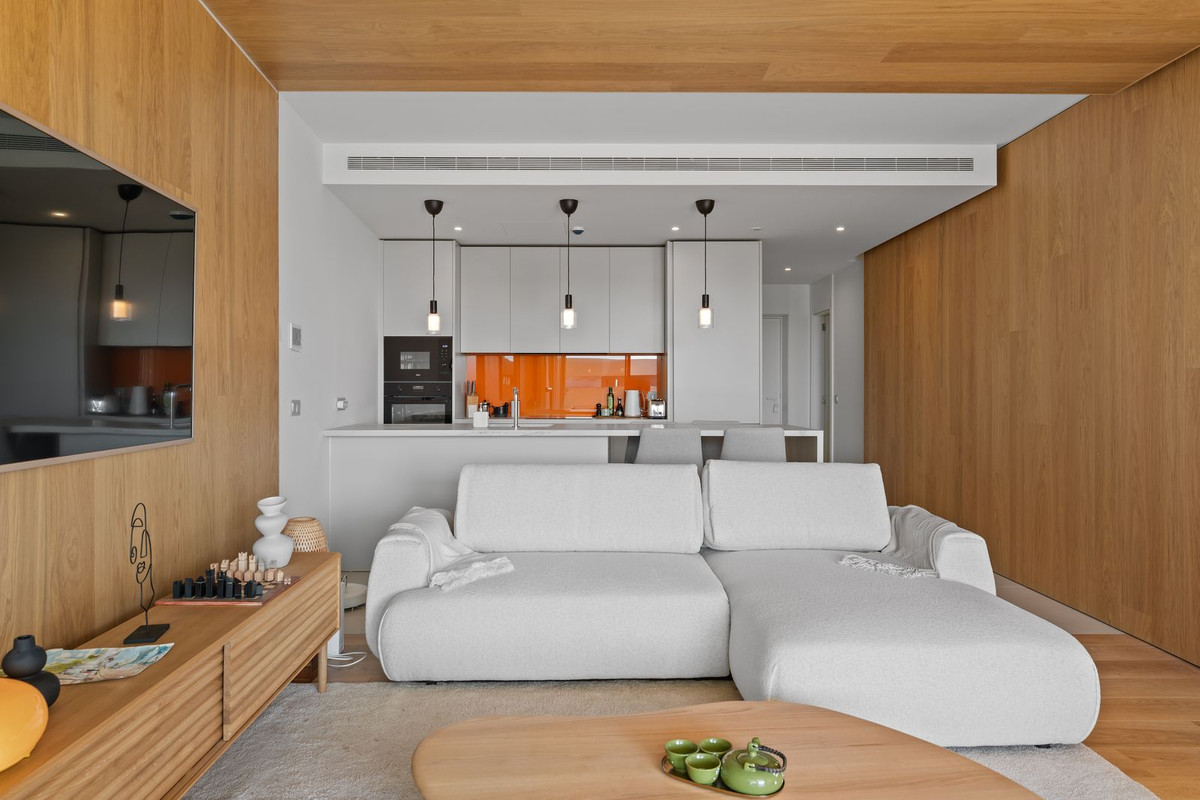 Te koop Middle Floor Apartment Costa Del Sol Higueron € 750.000,-