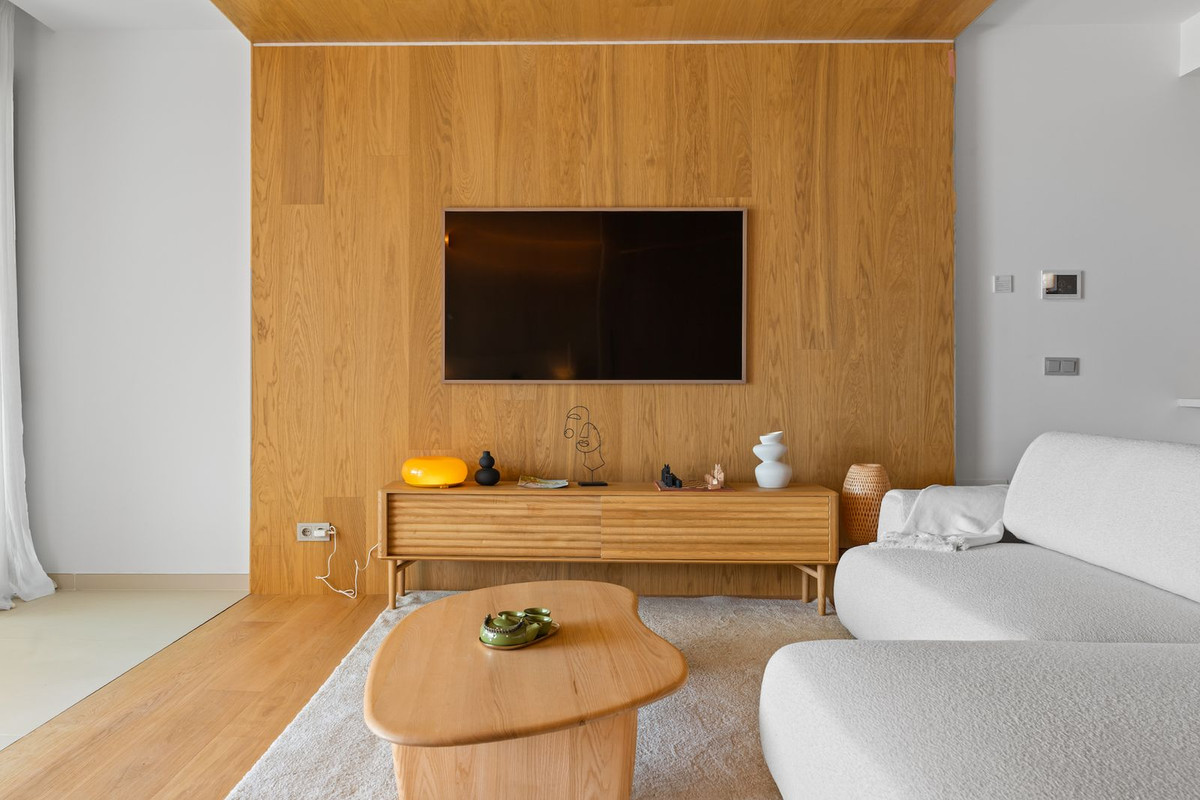 Te koop Middle Floor Apartment Costa Del Sol Higueron € 750.000,-