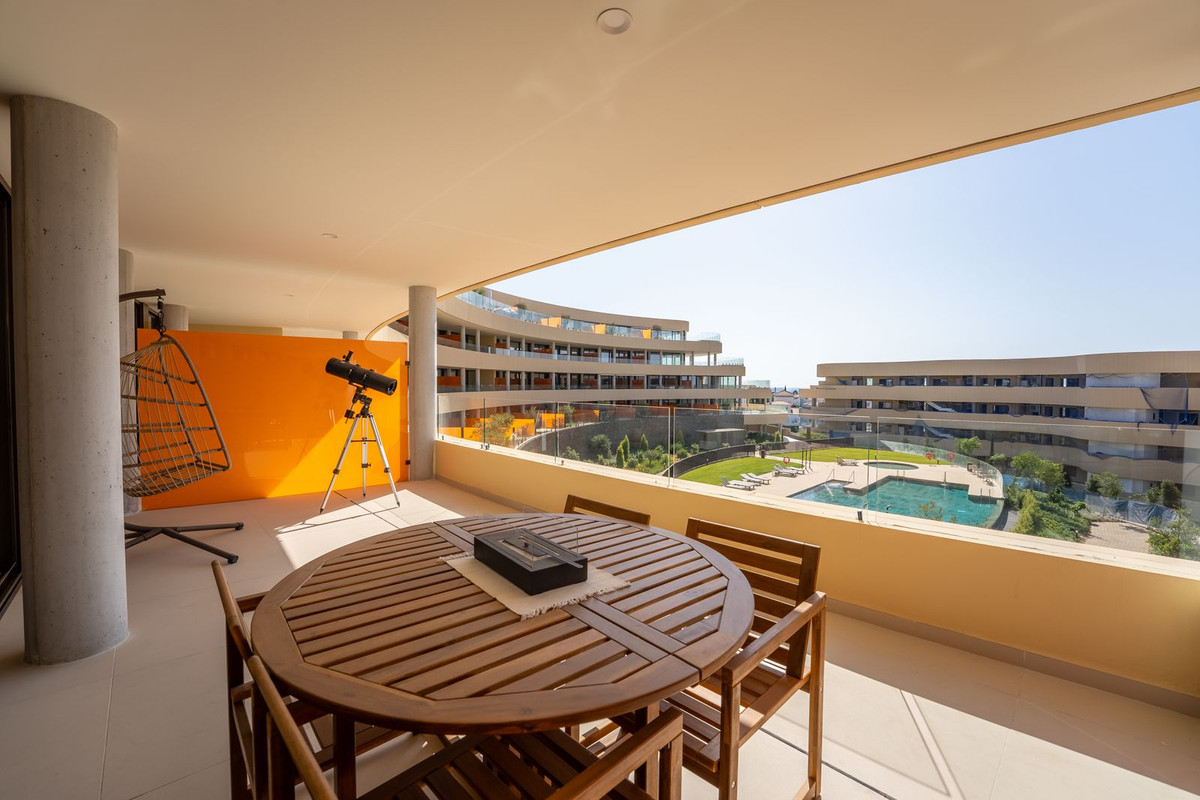 Te koop Middle Floor Apartment Costa Del Sol Higueron € 750.000,-