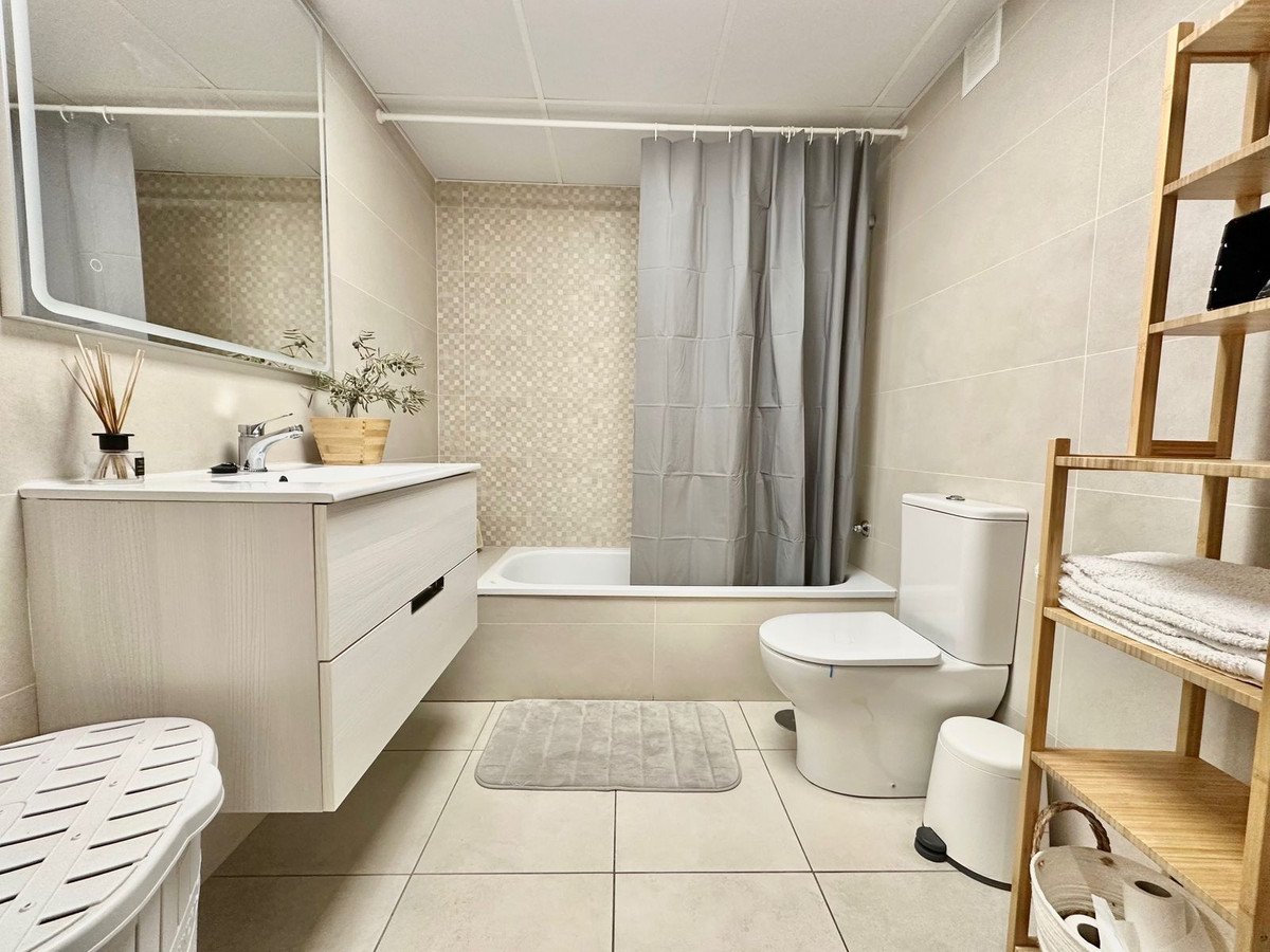 Te koop Middle Floor Apartment Costa Del Sol Nueva Andalucía € 420.000,-