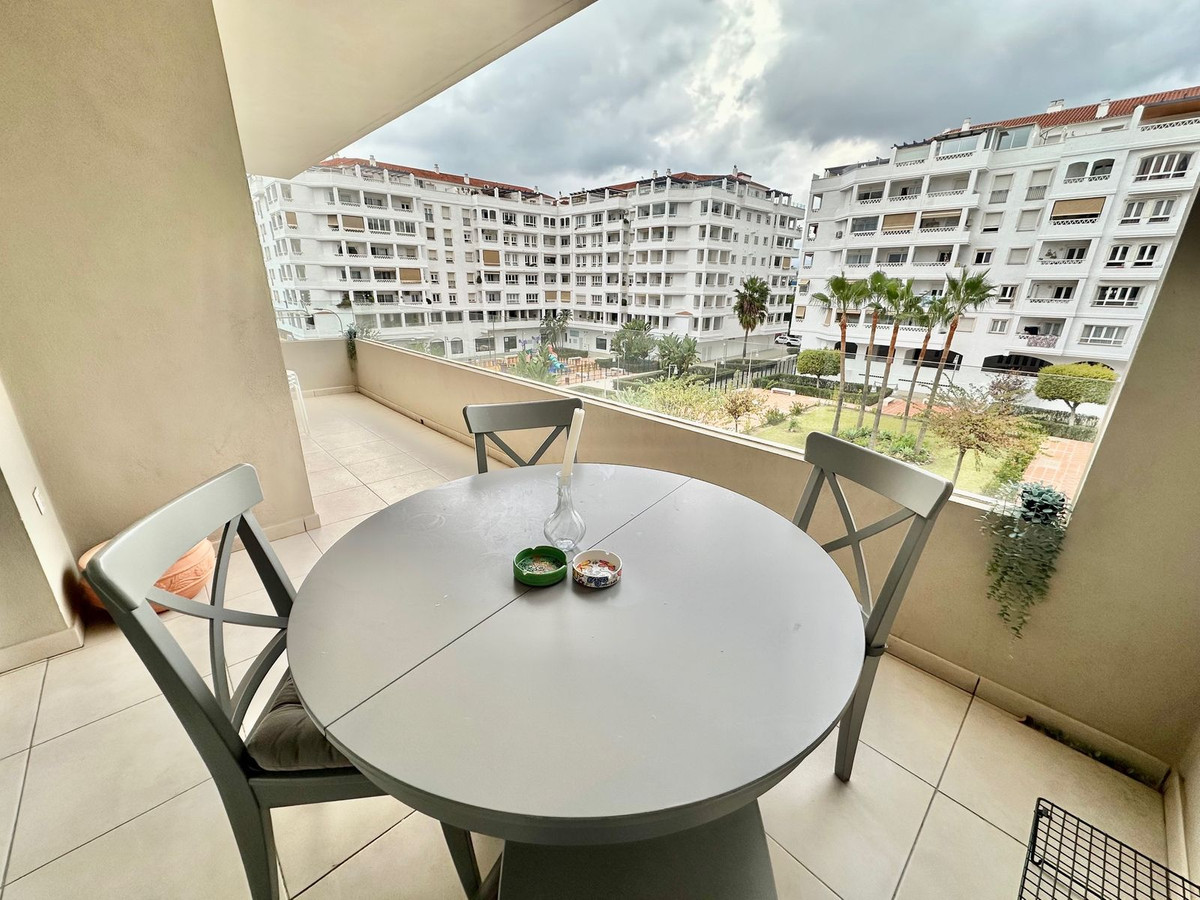 Te koop Middle Floor Apartment Costa Del Sol Nueva Andalucía € 420.000,-