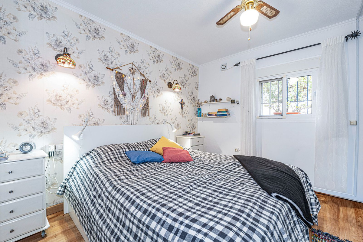 Te koop Middle Floor Apartment Costa Del Sol Torreblanca € 279.000,-