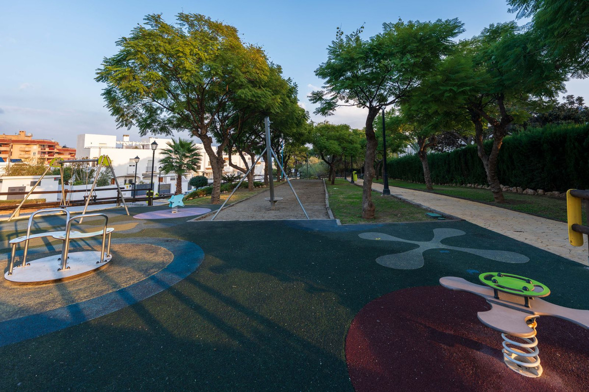 Te koop Middle Floor Apartment Costa Del Sol Torreblanca € 279.000,-