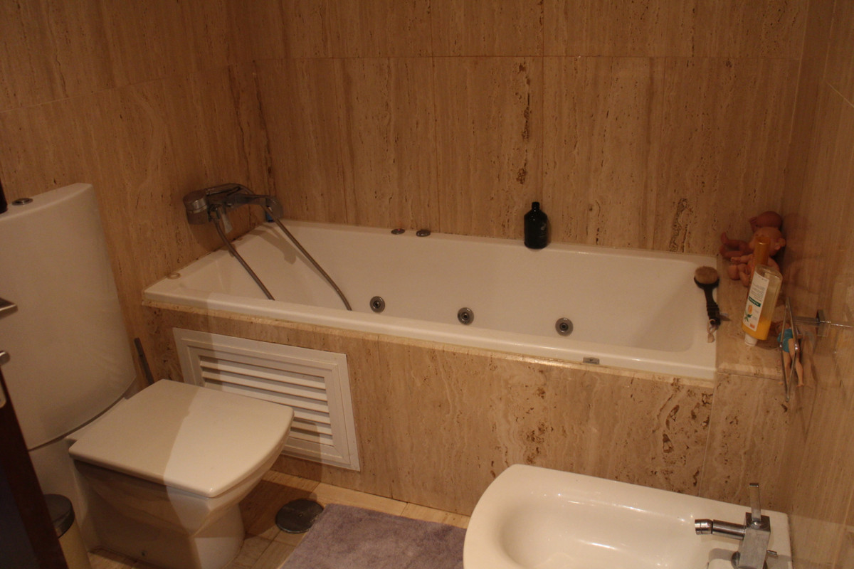 Te koop Middle Floor Apartment Costa Del Sol Nueva Andalucía € 750.000,-