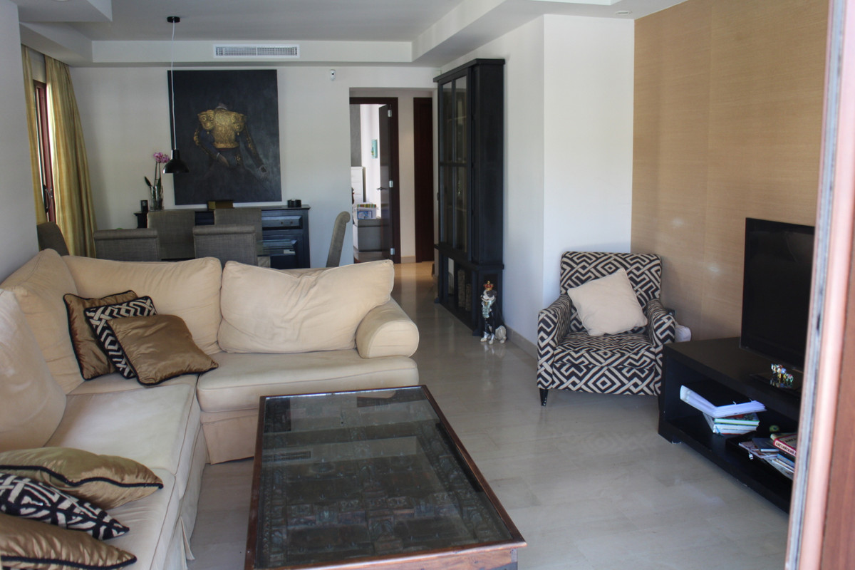 Te koop Middle Floor Apartment Costa Del Sol Nueva Andalucía € 750.000,-