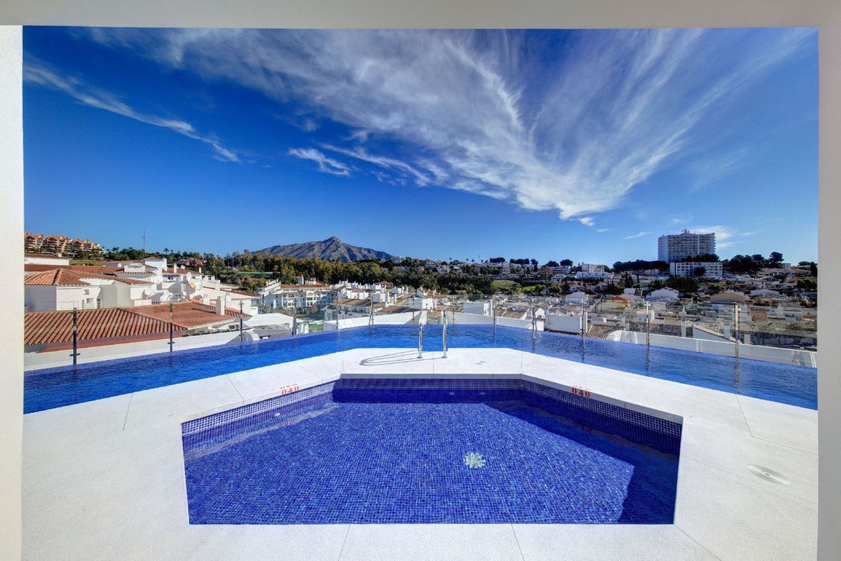 Te koop Middle Floor Apartment Costa Del Sol Nueva Andalucía € 380.000,-