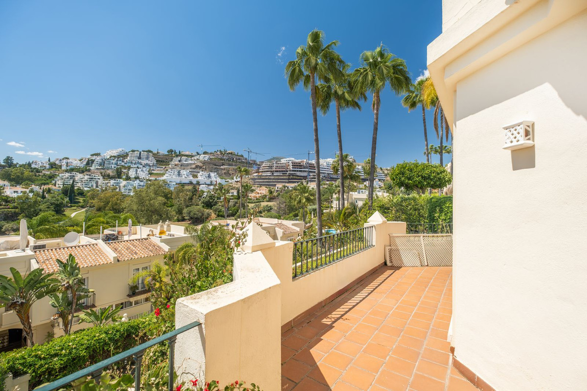 Te koop Herenhuis Costa Del Sol La Quinta € 1.050.000,-