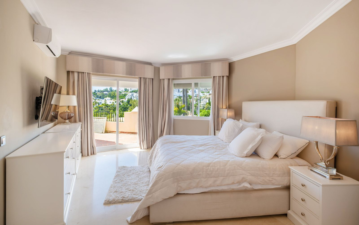 Te koop Herenhuis Costa Del Sol La Quinta € 1.050.000,-