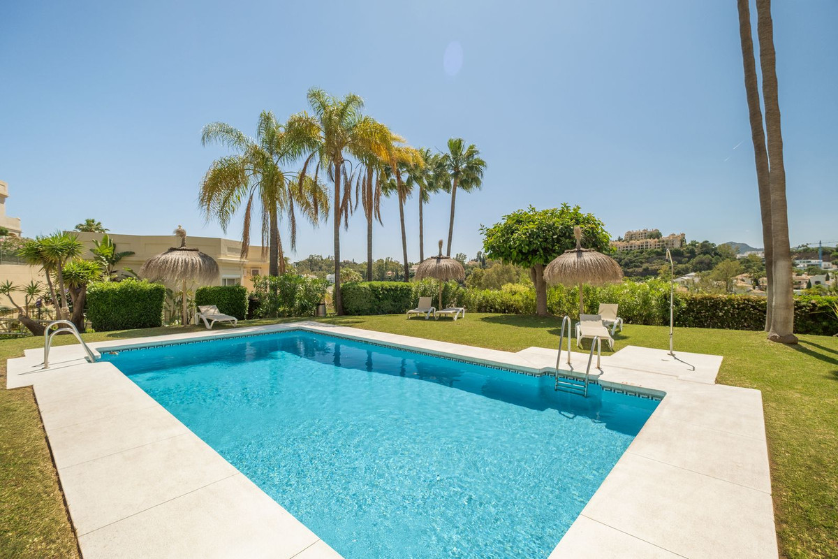 Te koop Herenhuis Costa Del Sol La Quinta € 1.050.000,-