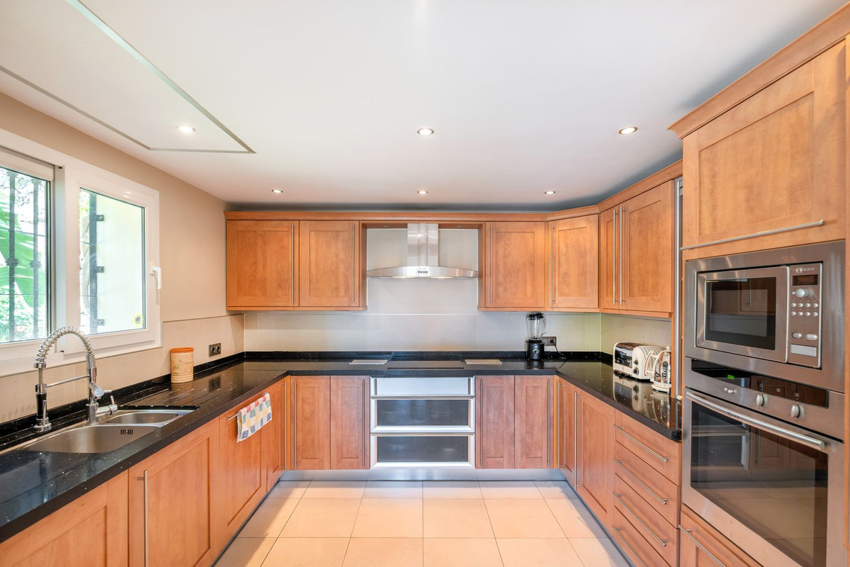 Te koop Herenhuis Costa Del Sol La Quinta € 1.050.000,-