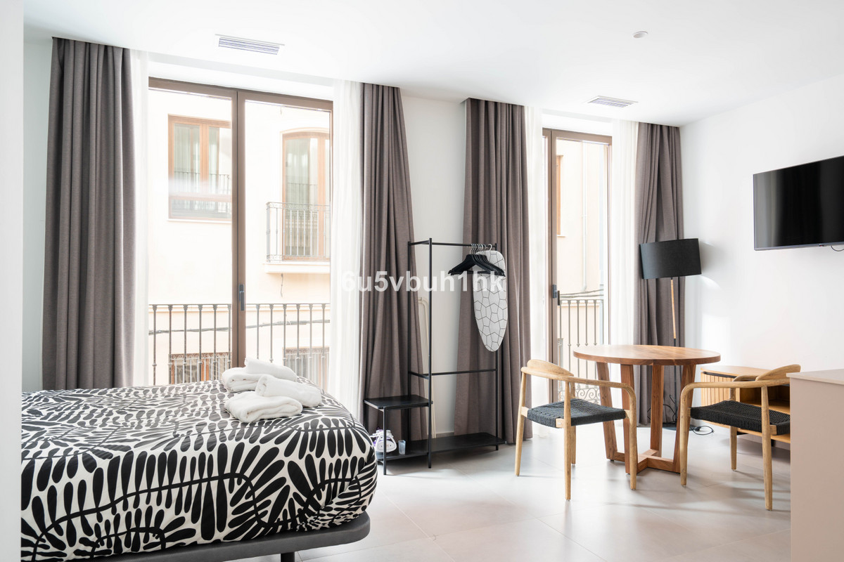 Te koop Herenhuis Costa Del Sol Málaga € 4.800.000,-