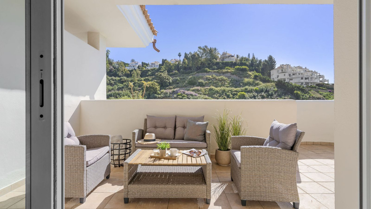 Te koop Middle Floor Apartment Costa Del Sol Nueva Andalucía € 575.000,-