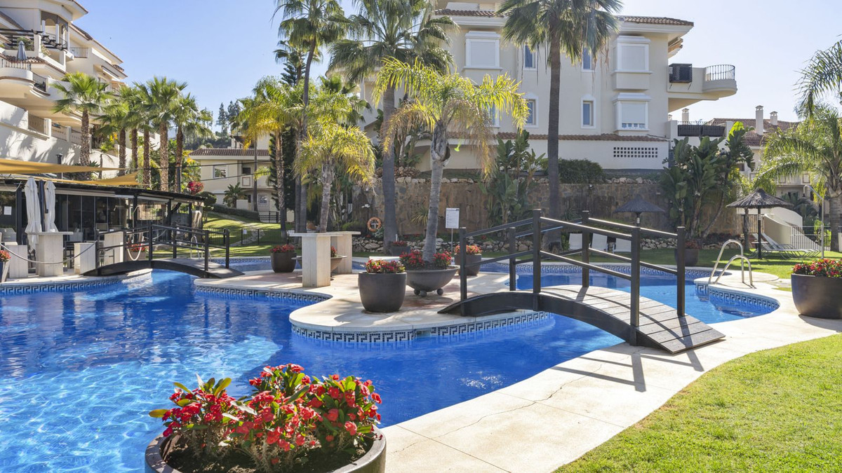Te koop Middle Floor Apartment Costa Del Sol Nueva Andalucía € 575.000,-