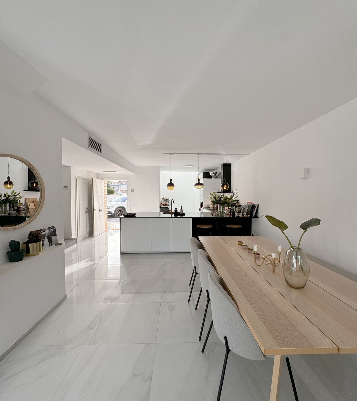 Te koop Herenhuis Costa Del Sol Nueva Andalucía € 799.000,-