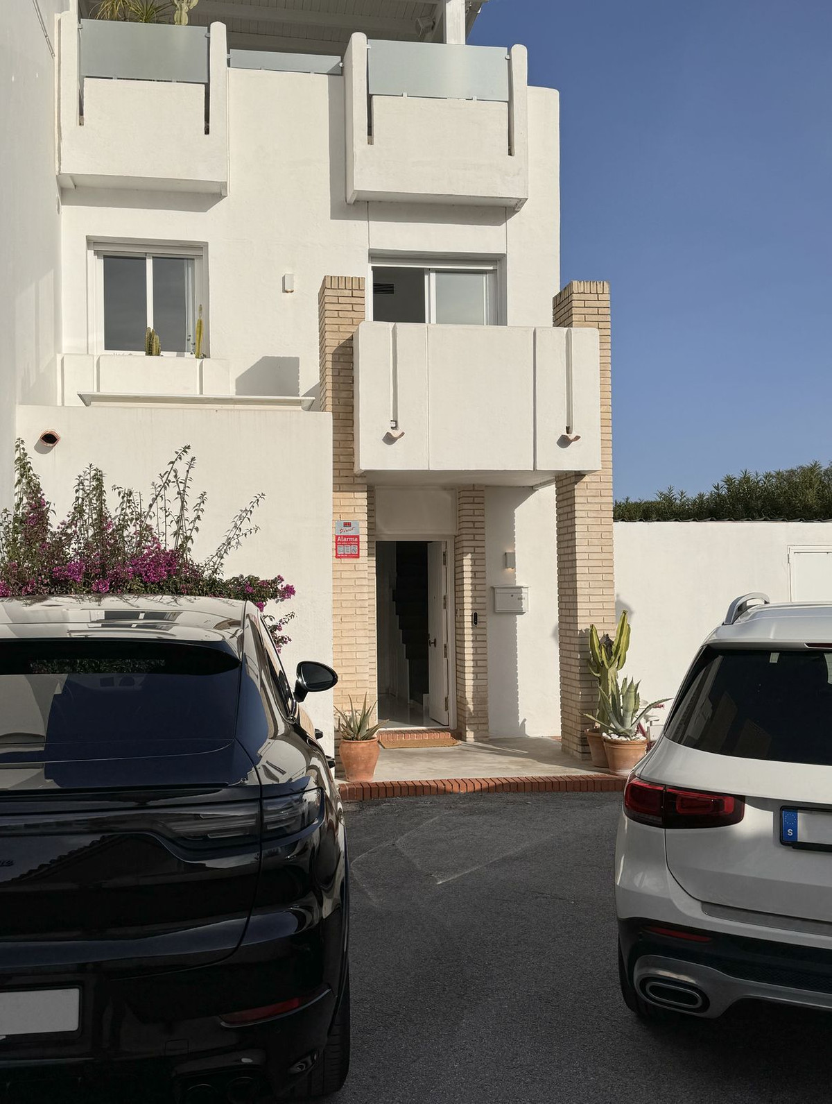 Te koop Herenhuis Costa Del Sol Nueva Andalucía € 799.000,-