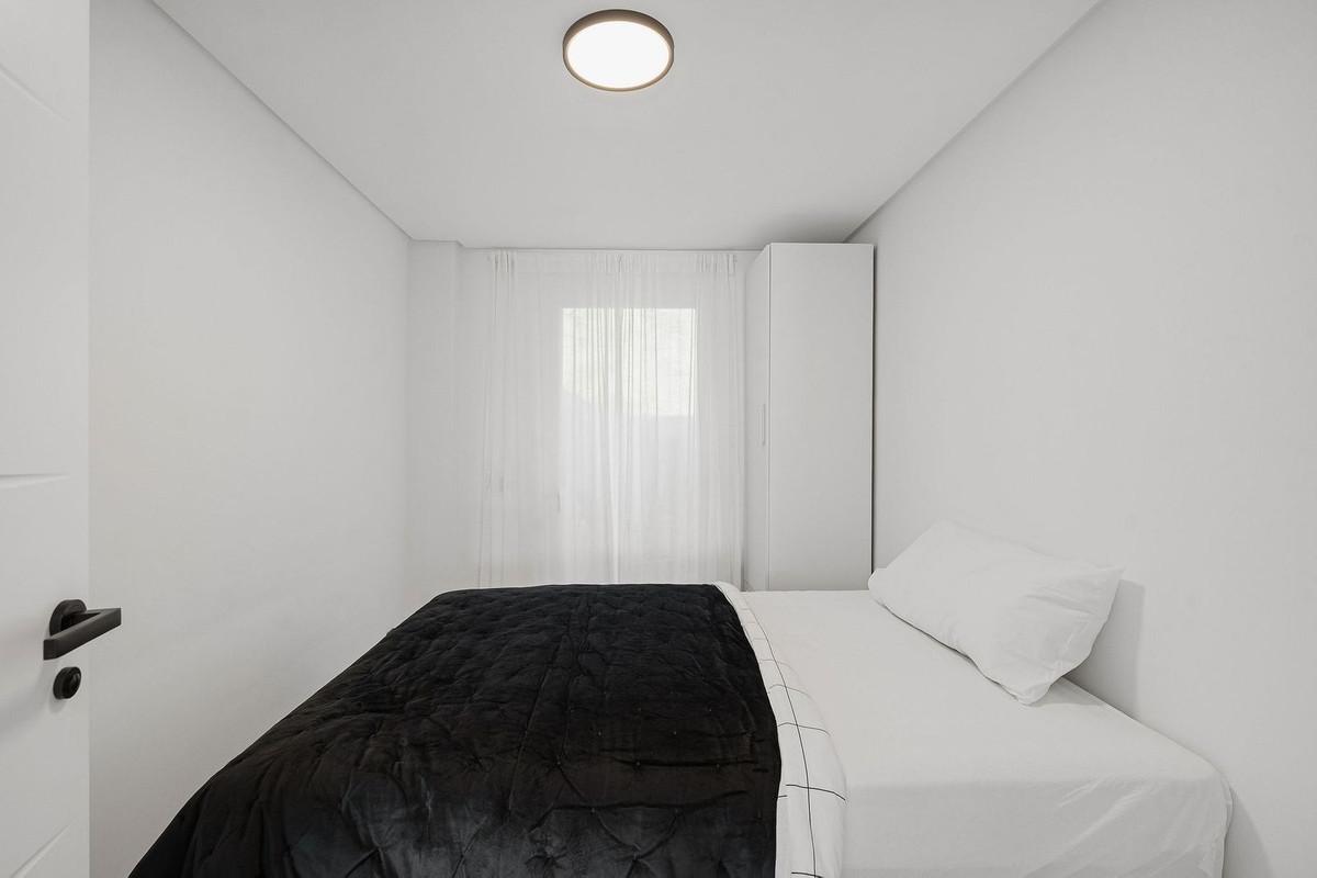 Te koop Middle Floor Apartment Costa Del Sol Calahonda € 429.000,-