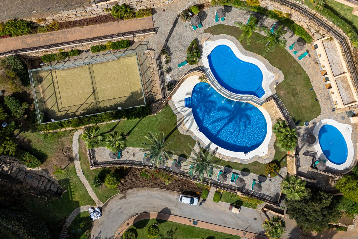 Te koop Middle Floor Apartment Costa Del Sol La Mairena € 379.000,-