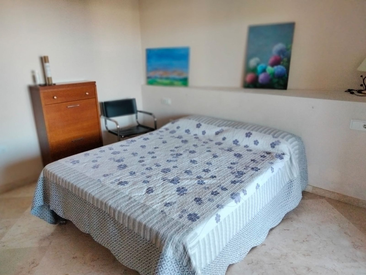 Te koop Middle Floor Apartment Costa Del Sol La Mairena € 379.000,-